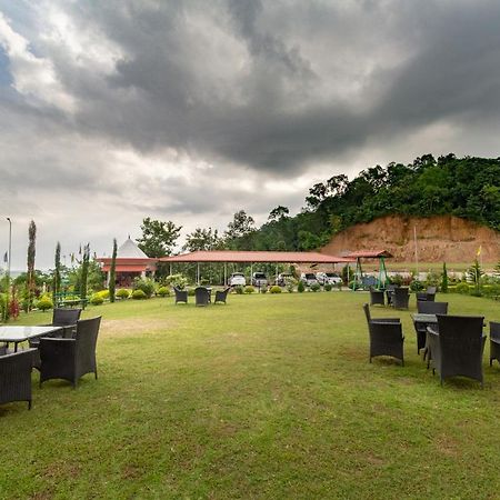 La Vue Resort Kāziranga Exterior foto